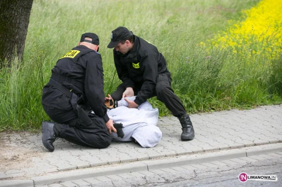 Napad na bank, padały strzały (ćwiczenia) - zdjęcie 4