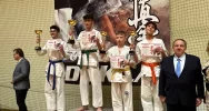 9 medali i II miejsce w klasyfikacji drużynowej limanowskich karateków na Mistrzostwach Makroregionu Południowego w Karate Kyokushin - zdjęcie 5