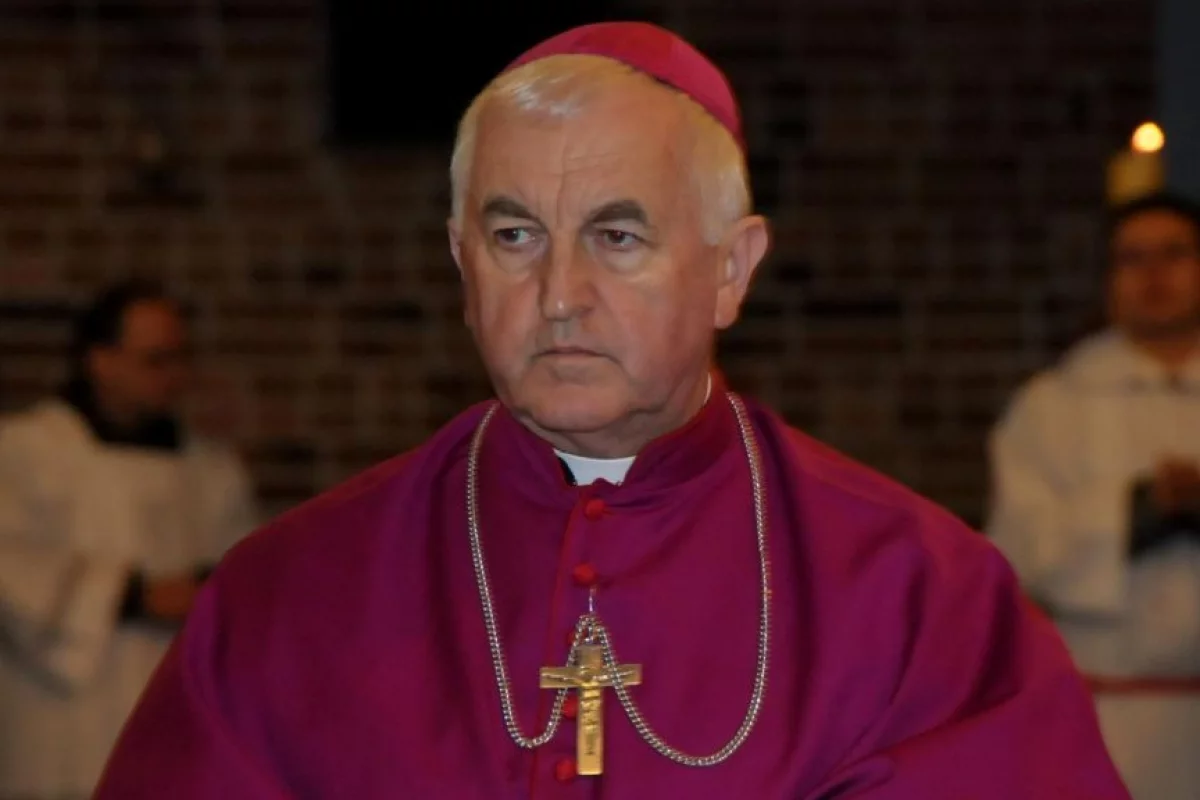 Papież przyjął rezygnację biskupa