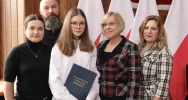 "Młoda felietonistka" z Limanowszczyzny nagrodzona przez Barbarę Nowak - zdjęcie 3