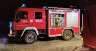Zapalił się dach warsztatu mechanicznego - zdjęcie 5