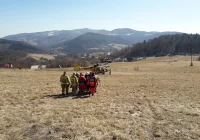 Dwie osoby poparzone w wyniku pożaru traw, wezwano śmigłowiec LPR - zdjęcie główne