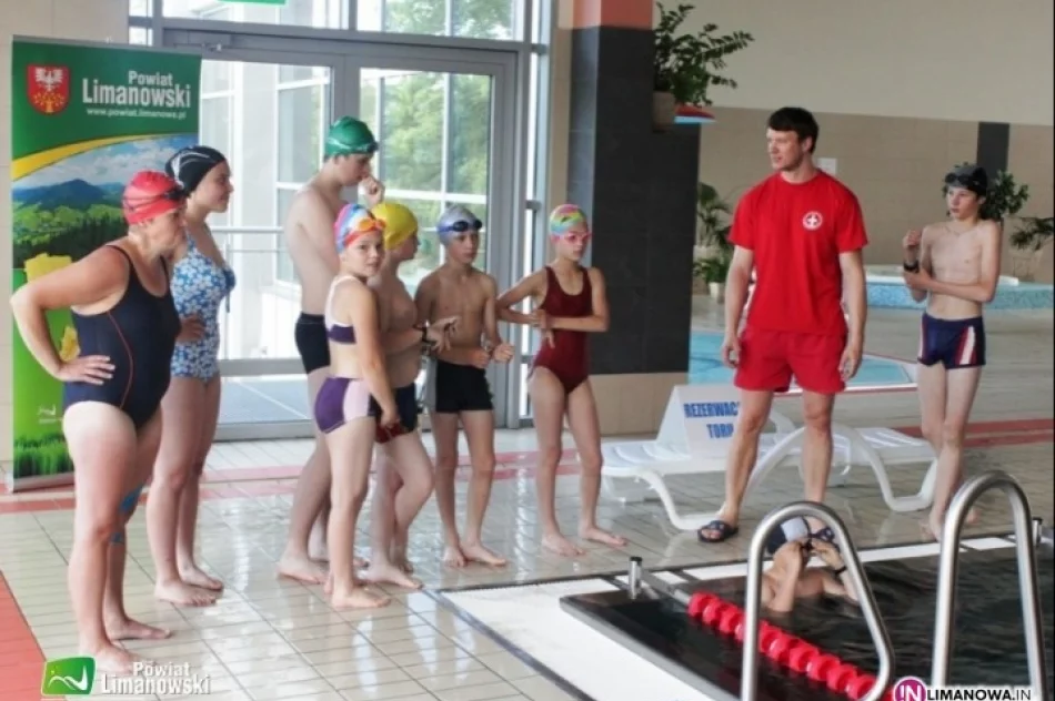 Rekord na basenie - przepłynęli ponad 61 km - zdjęcie 3