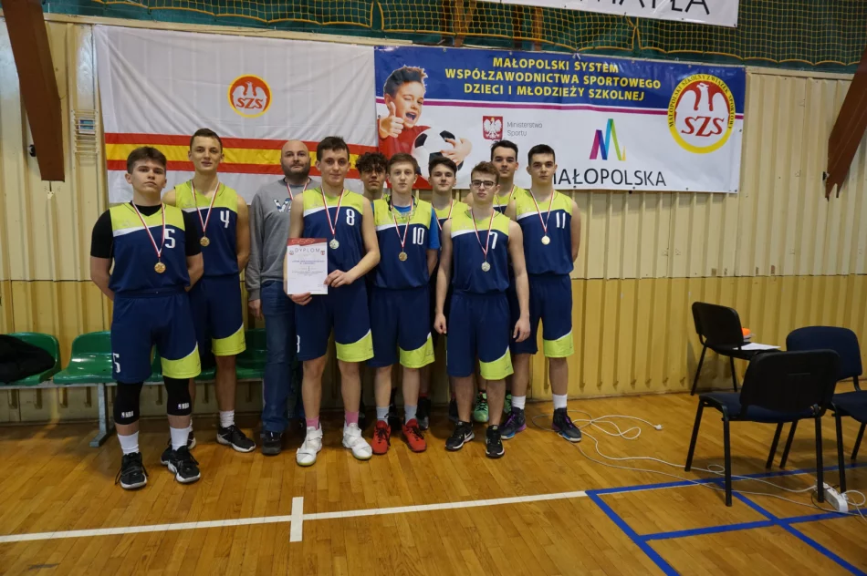 I LO z sukcesami w rejonowej rywalizacji - zdjęcie 3