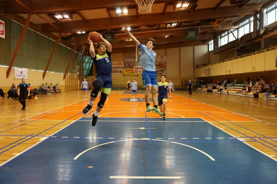 I LO z sukcesami w rejonowej rywalizacji - zdjęcie 4