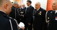 Podczas walnego zebrania OSP Limanowa wręczono odznaczenia i medale zasłużonym druhom - zdjęcie 5