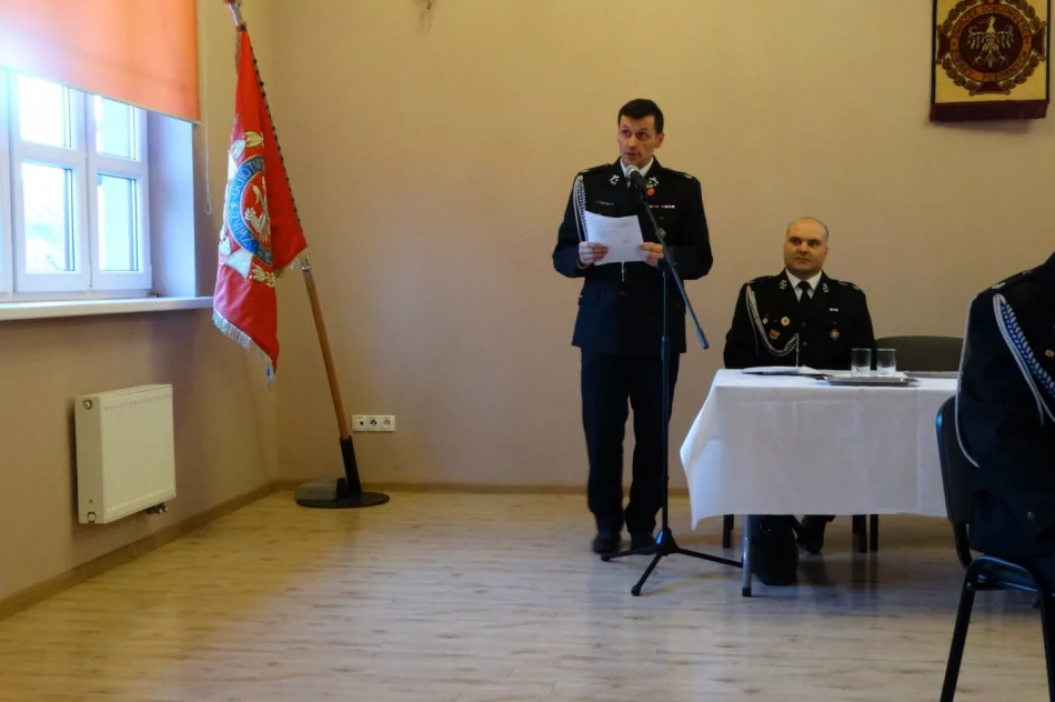 Podczas walnego zebrania OSP Limanowa wręczono odznaczenia i medale zasłużonym druhom - zdjęcie 13