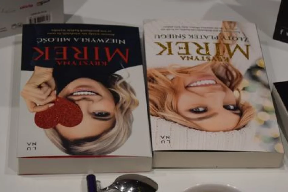 W Miejskiej Bibliotece Publicznej odbyło się spotkanie z pisarką Krystyną Mirek - zdjęcie 6