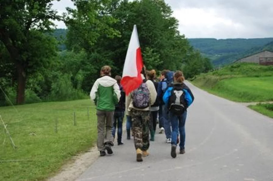 Wędrowali szlakami tajnego nauczania - zdjęcie 2