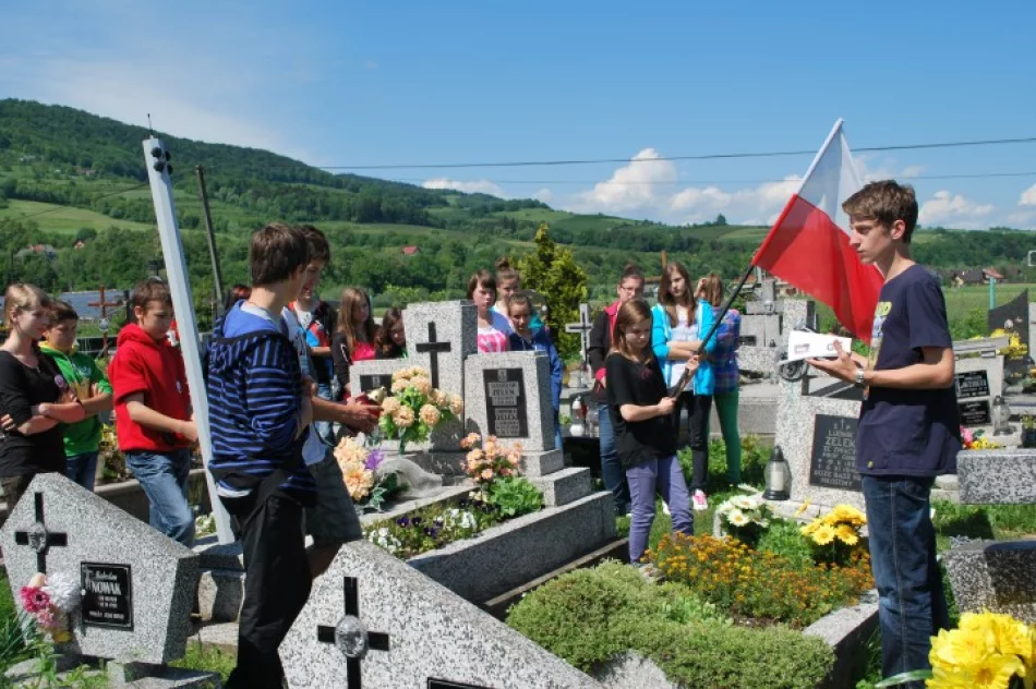 Wędrowali szlakami tajnego nauczania - zdjęcie 3