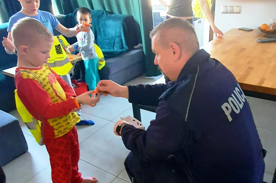 Limanowska policja: dbamy o bezpieczeństwo mieszkańców i uchodźców - zdjęcie 2