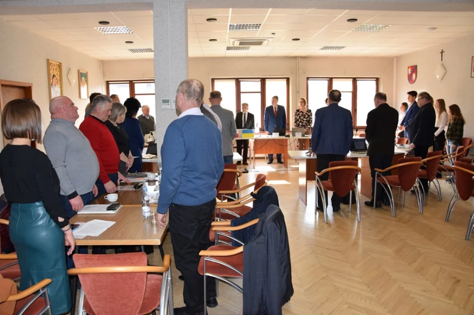 Minuta ciszy, wyrażanie solidarności i deklaracja pomocy - zdjęcie 2