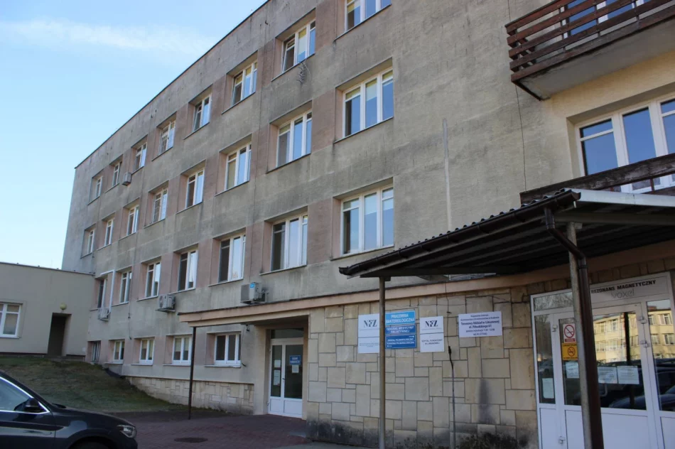 Postępują prace przy termomodernizacji szpitala - zdjęcie 6