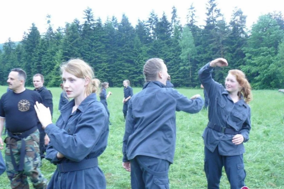 Klasa policyjna szkoliła się w górach - zdjęcie 4