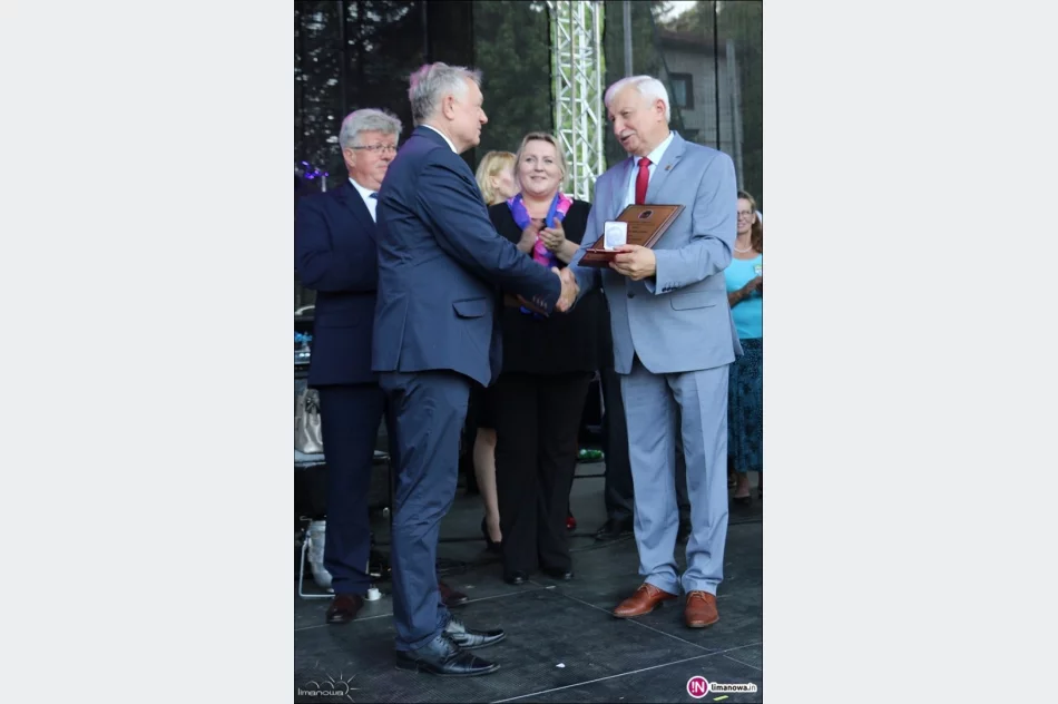 Poseł Wiesław Janczyk uhonorowany za zasługi dla Miasta Limanowa - zdjęcie 2