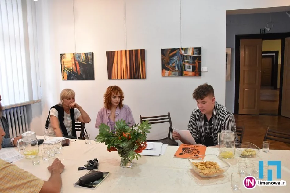 Lipcowe spotkanie Limanowskiego Klubu Literackiego - zdjęcie 3