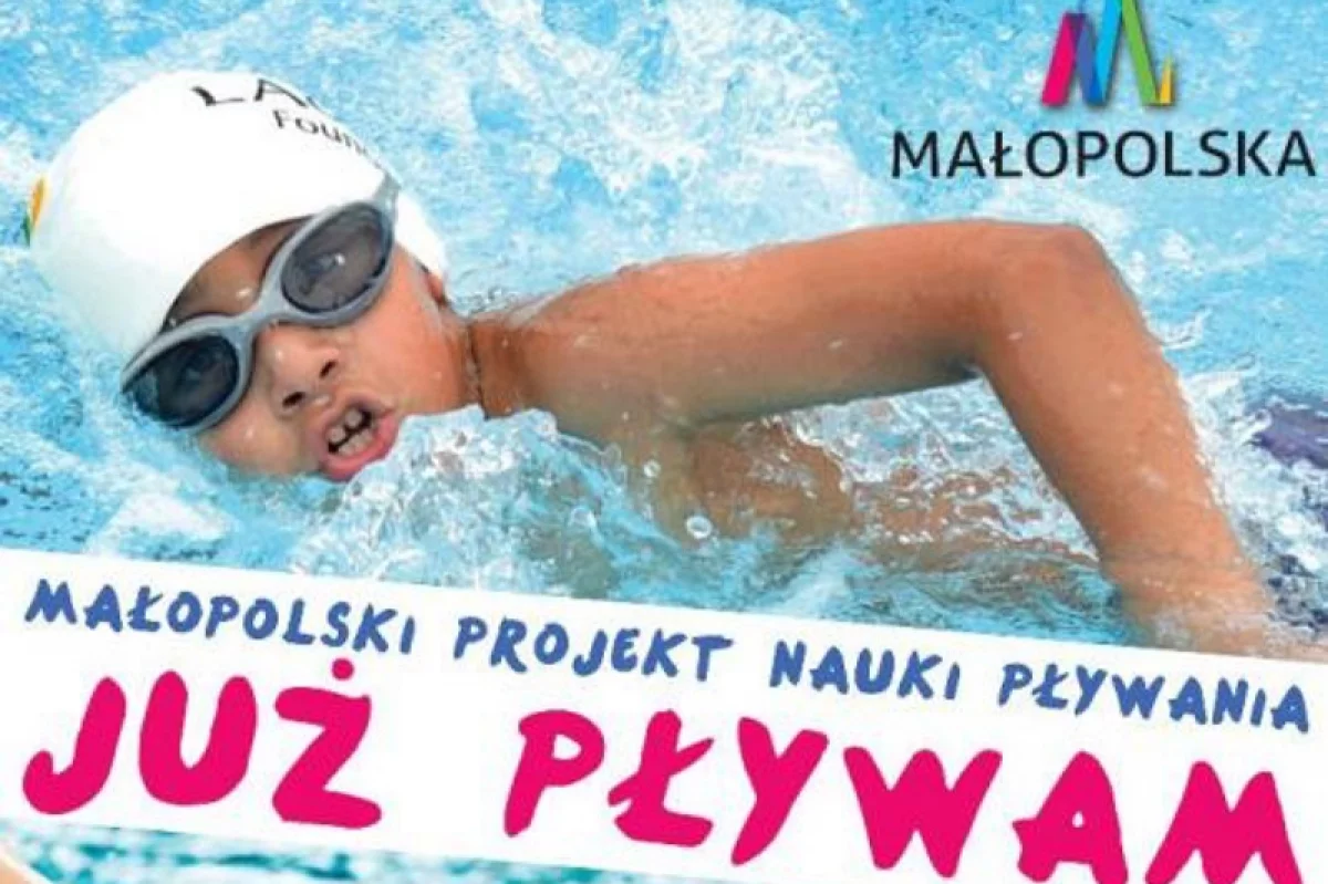 275 uczniów miejskich szkół nauczy się pływać