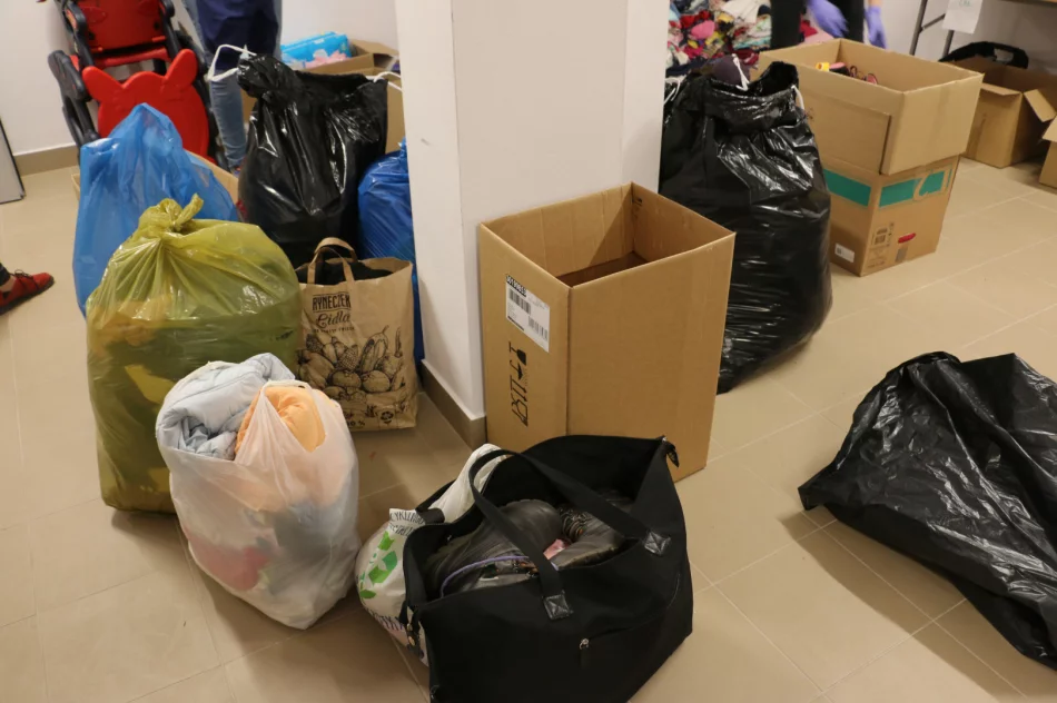 Mieszkańcy miasta nie zawiedli – dla 20-osobowej grupy obywateli Ukrainy zebrano najpotrzebniejsze rzeczy - zdjęcie 8