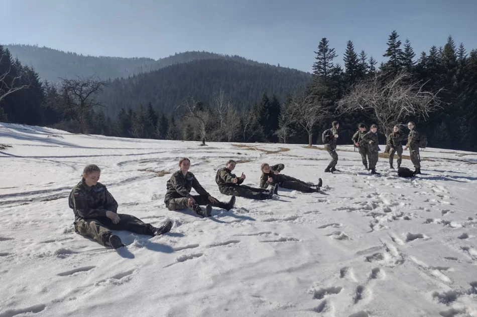 Odkrywali lotnicze ślady - zdjęcie 4
