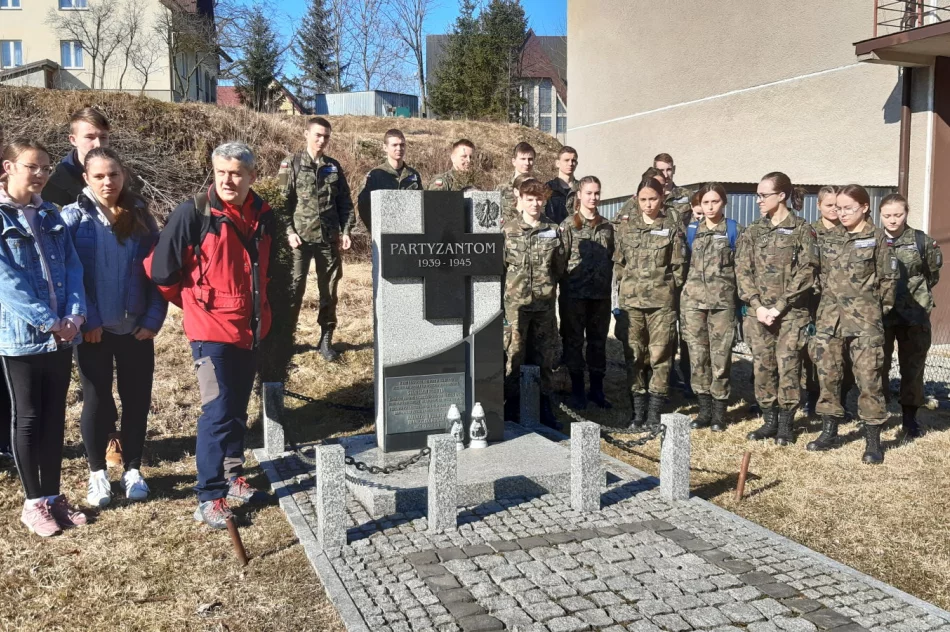 Odkrywali lotnicze ślady - zdjęcie 11