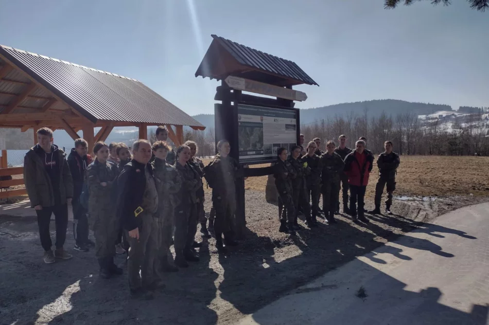 Odkrywali lotnicze ślady - zdjęcie 12