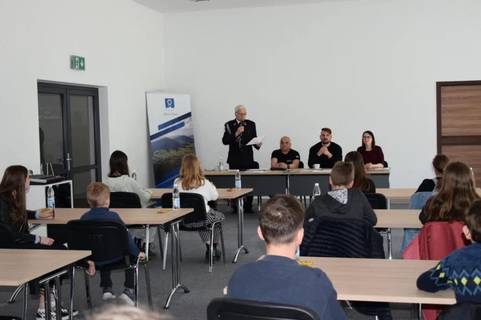 Młodzież wykazała się wiedzą pożarniczą - zdjęcie 2