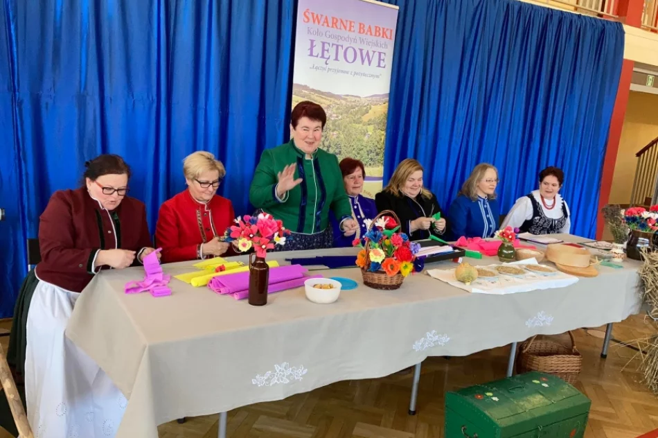 Śwarne Babki opowiadały młodym łętowianom o lokalnych tradycjach - zdjęcie 2