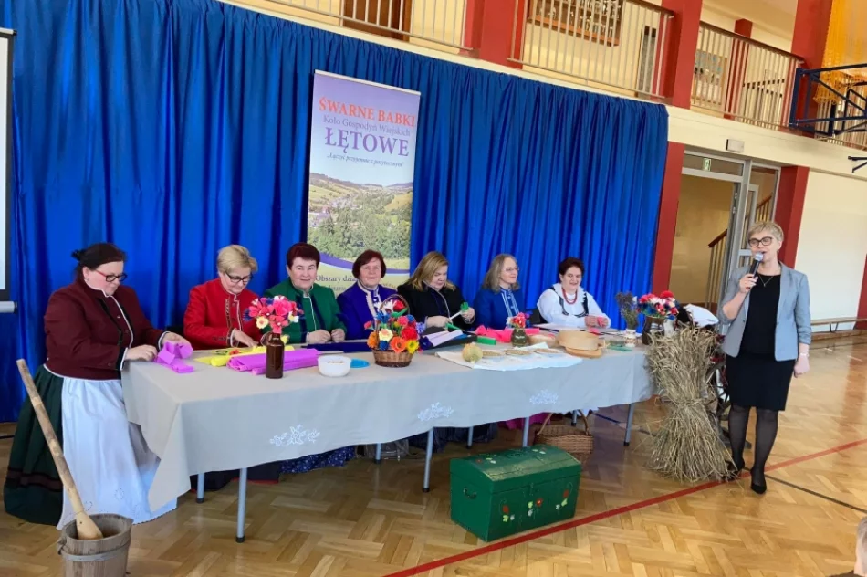 Śwarne Babki opowiadały młodym łętowianom o lokalnych tradycjach - zdjęcie 3