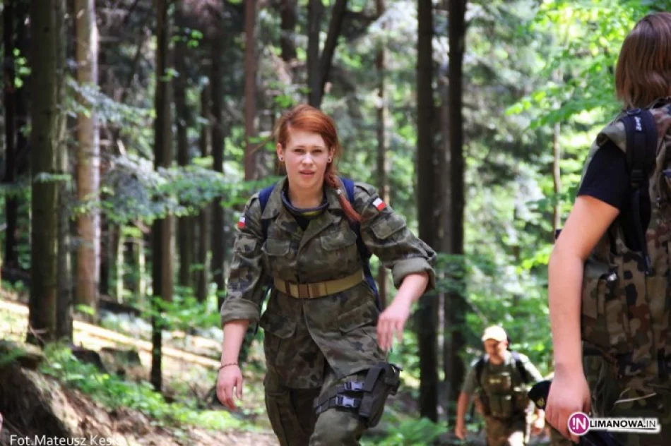 Strzelcy maskowali się na stokach góry Zęzów - zdjęcie 3