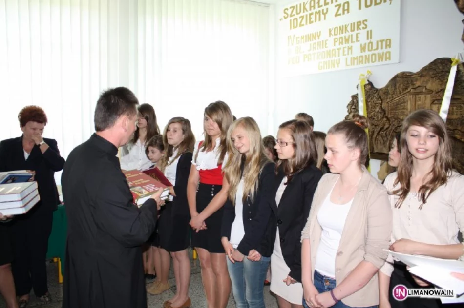 Konkurs poświęcony patronowi - Janowi Pawłowi II - zdjęcie 2