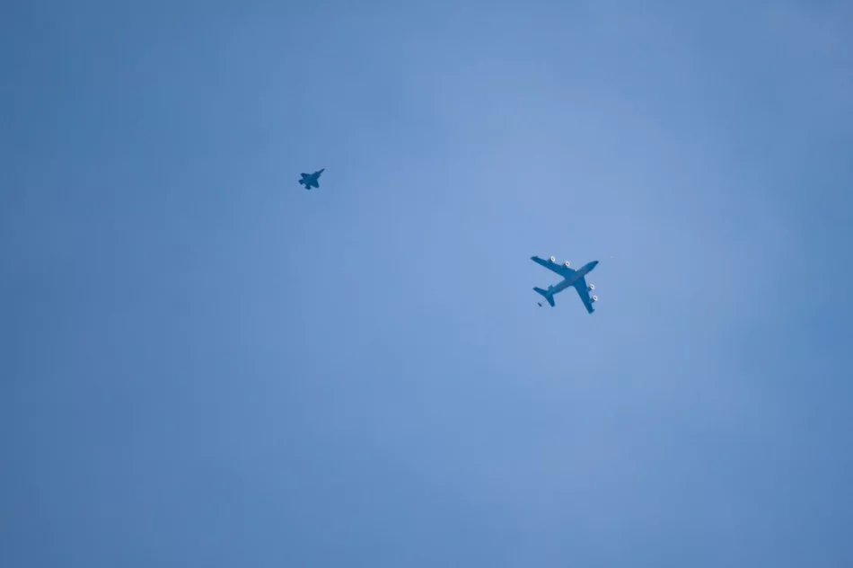 Amerykański myśliwiec F-35 tankuje nad Limanowszczyzną  - zdjęcie 17