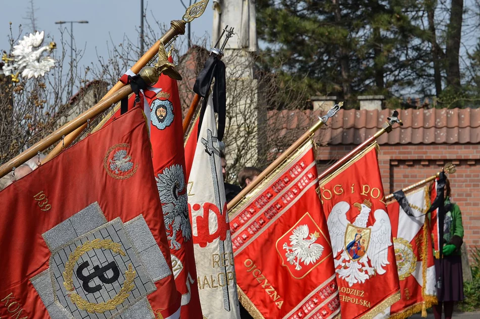 Trzej wyklęci doczekali się godnego pochówku  - zdjęcie 4