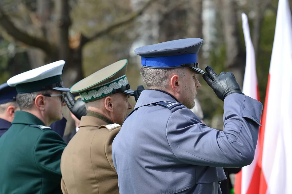 Trzej wyklęci doczekali się godnego pochówku  - zdjęcie 10