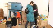 Kilkadziesiąt palet odzieży dla uchodźców, żywność leki i sprzęt dla partnerskiego miasta - zdjęcie 5