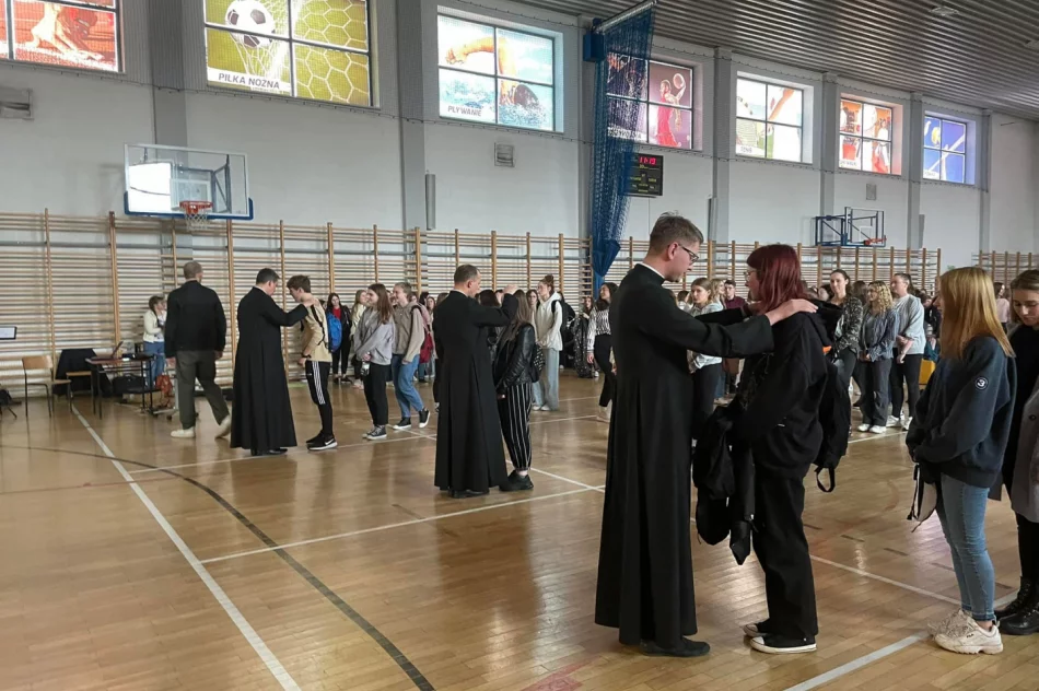 Wyjątkowe szkolne rekolekcje - zdjęcie 5