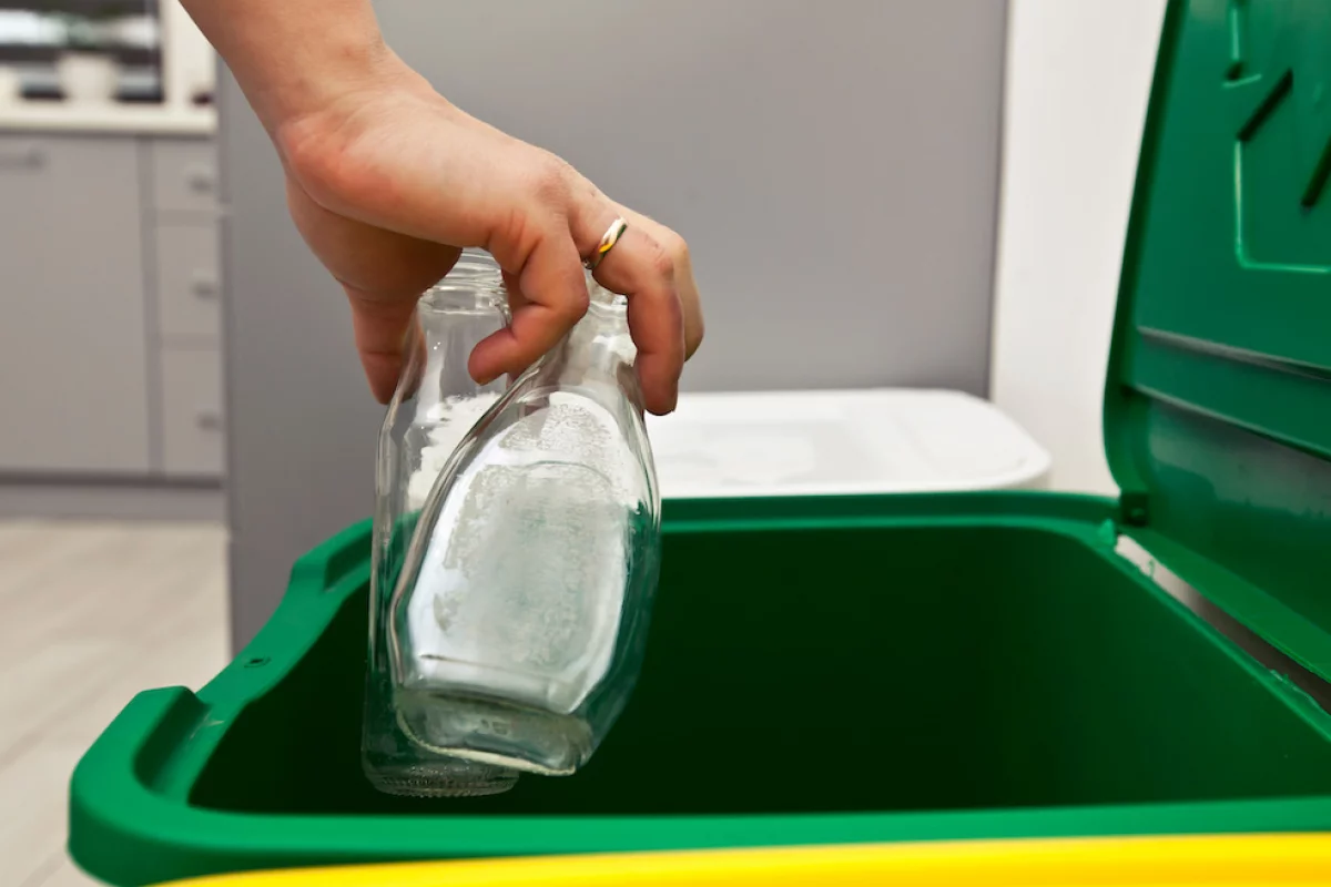 Recykling szkła szansą na obniżenie kosztów gospodarki "śmieciowej"