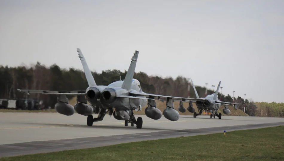 W Polsce są już amerykańskie myśliwce F-18 - zdjęcie 1