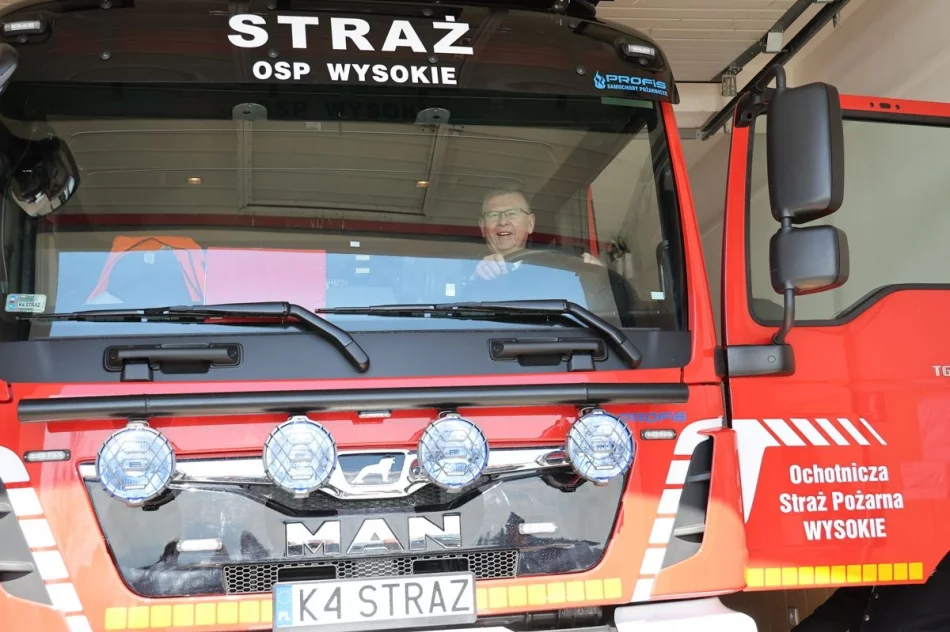 Marszałek oglądał inwestycje na Limanowszczyźnie - zdjęcie 13