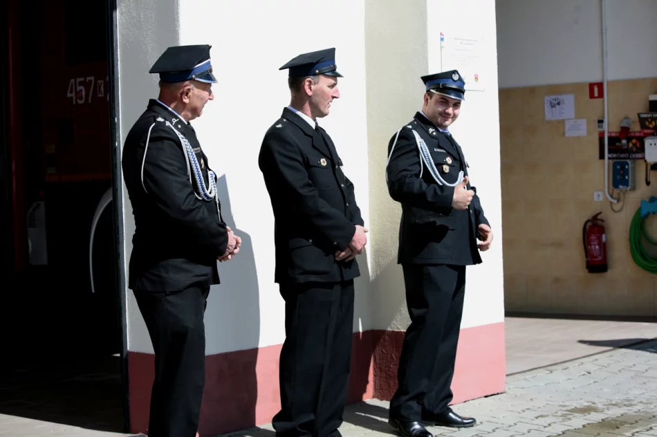 Marszałek Województwa Małopolskiego z wizytą w OSP Wysokie - zdjęcie 4