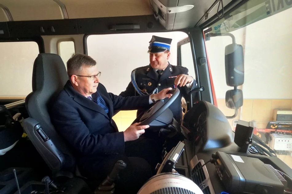Marszałek Województwa Małopolskiego z wizytą w OSP Wysokie - zdjęcie 9