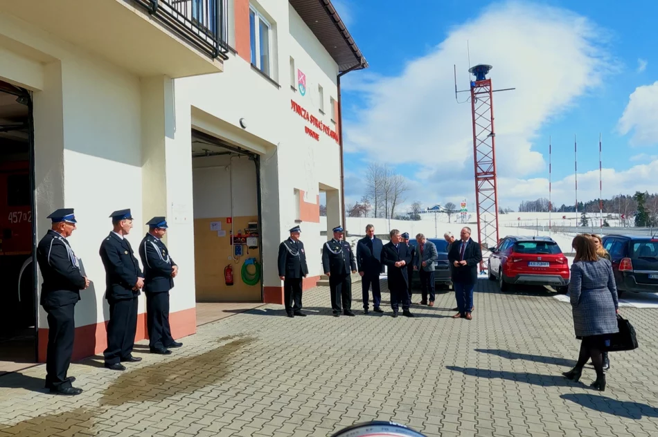 Marszałek Województwa Małopolskiego z wizytą w OSP Wysokie - zdjęcie 10