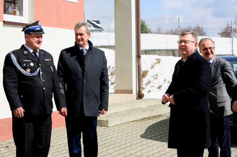 Marszałek Województwa Małopolskiego z wizytą w OSP Wysokie - zdjęcie 13