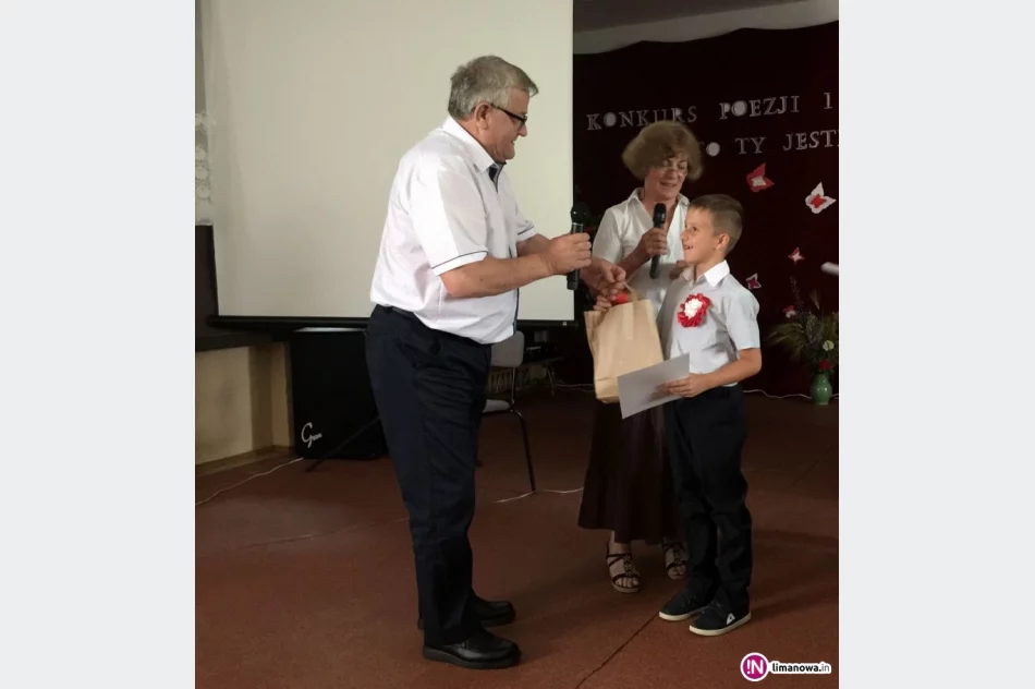 Spotkanie Patriotyczne w Szkole Podstawowej w Rupniowe - zdjęcie 3