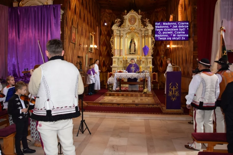 Zagórzańskie Eucharystie wracają do zabytkowej świątyni - zdjęcie 3