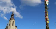 Na rynku miasta stanęła Wielkanocna Palma - zdjęcie 2