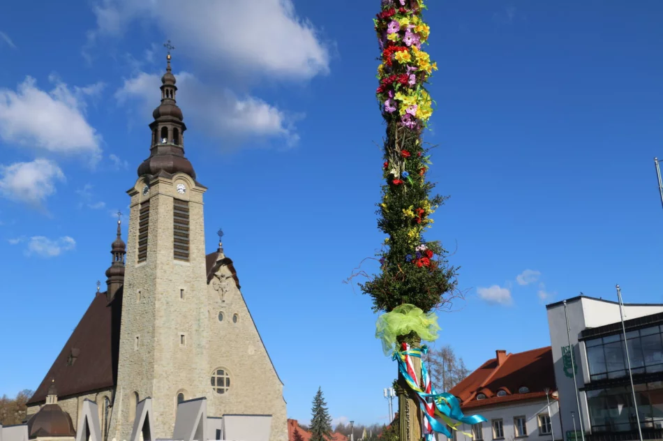 Wielkanocny symbol zdobi rynek - zdjęcie 5