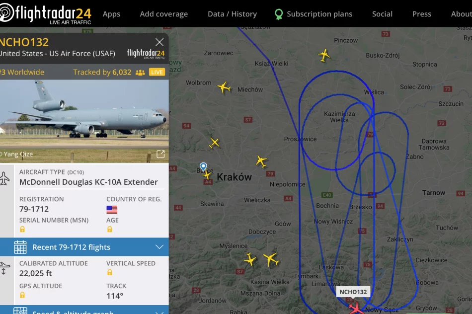 Wojskowe samoloty patrolują niebo nad LImanowszczyzną - zdjęcie 3