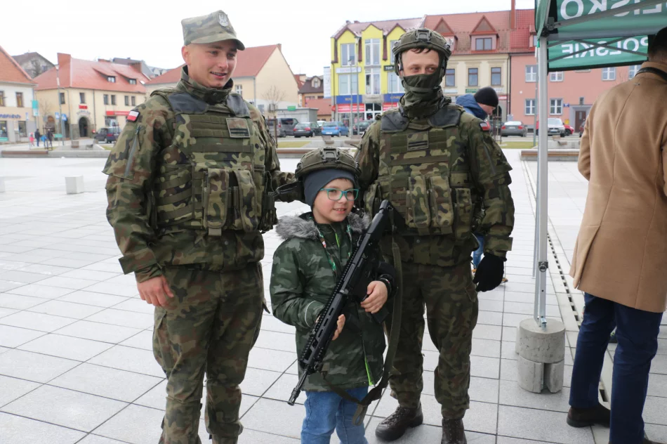 Wojsko promowało się na limanowskim rynku - zdjęcie 4