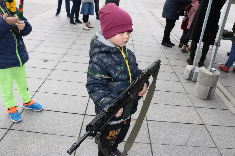 Wojsko promowało się na limanowskim rynku - zdjęcie 9