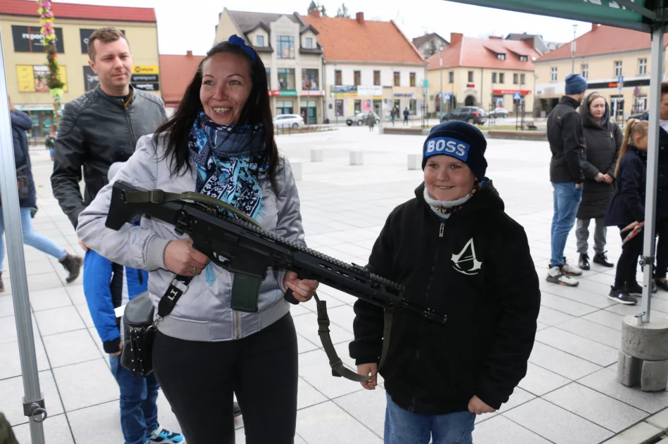 Wojsko promowało się na limanowskim rynku - zdjęcie 12